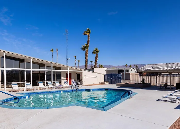 Havasu Oasis *